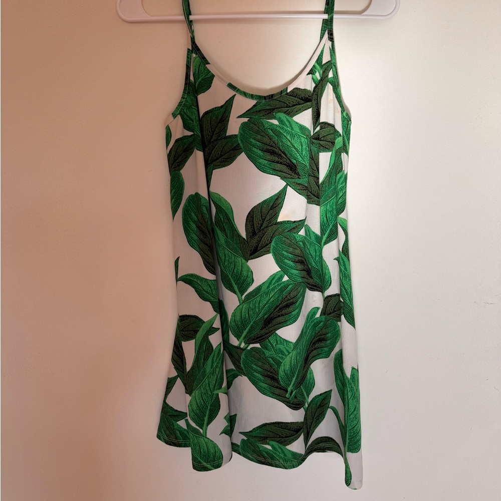SHOW ME YOUR MUMU | Leaf Print Green Women's Mini
